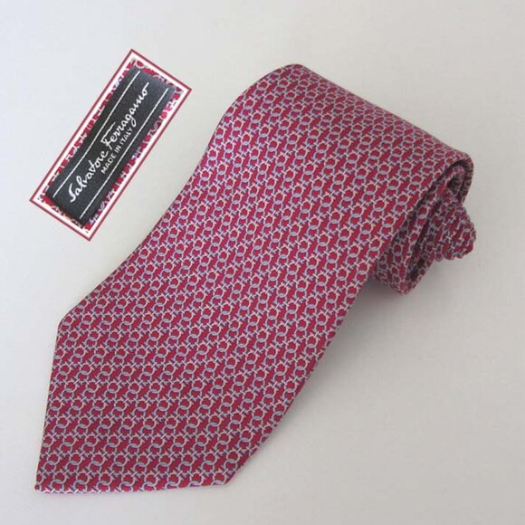 FERRAGAMO red Gancini logo print neck tie 100% silk - Picture 1 of 6